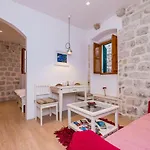 Historical Old Town Apartamento *