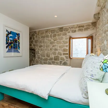 Historical Old Town Apartman *