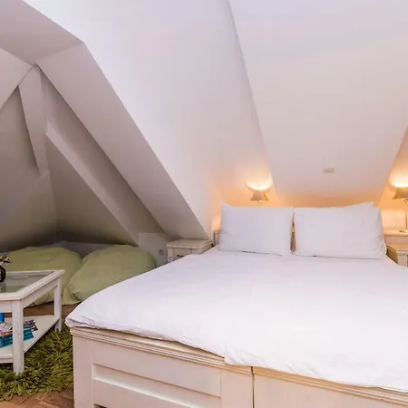 Historical Old Town Апартаменты