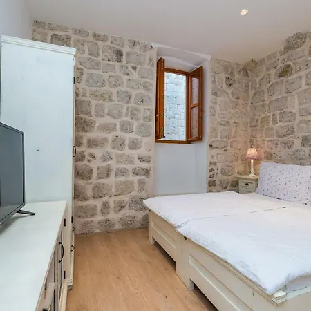 Historical Old Town Apartment *